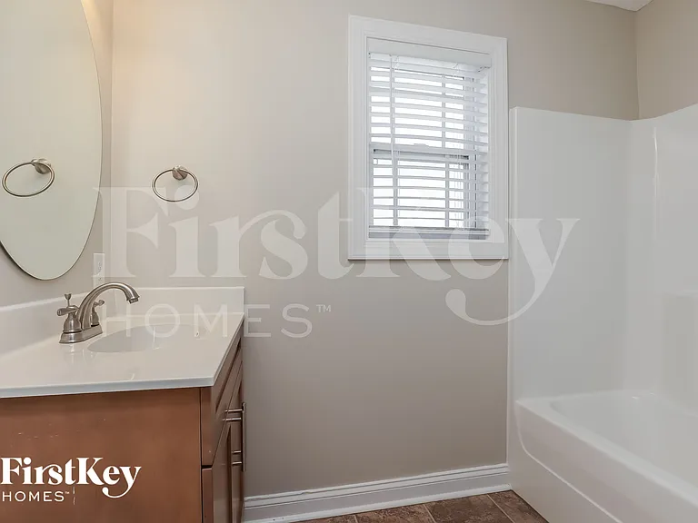 669 Richards Dr — Photo 14