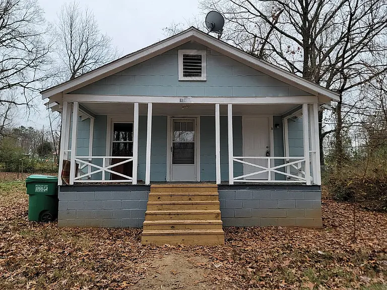 320 Amhurst Ave — Photo 7