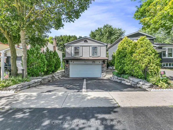 168 Springhead Gdns, Richmond Hill, ON L4C 5C6