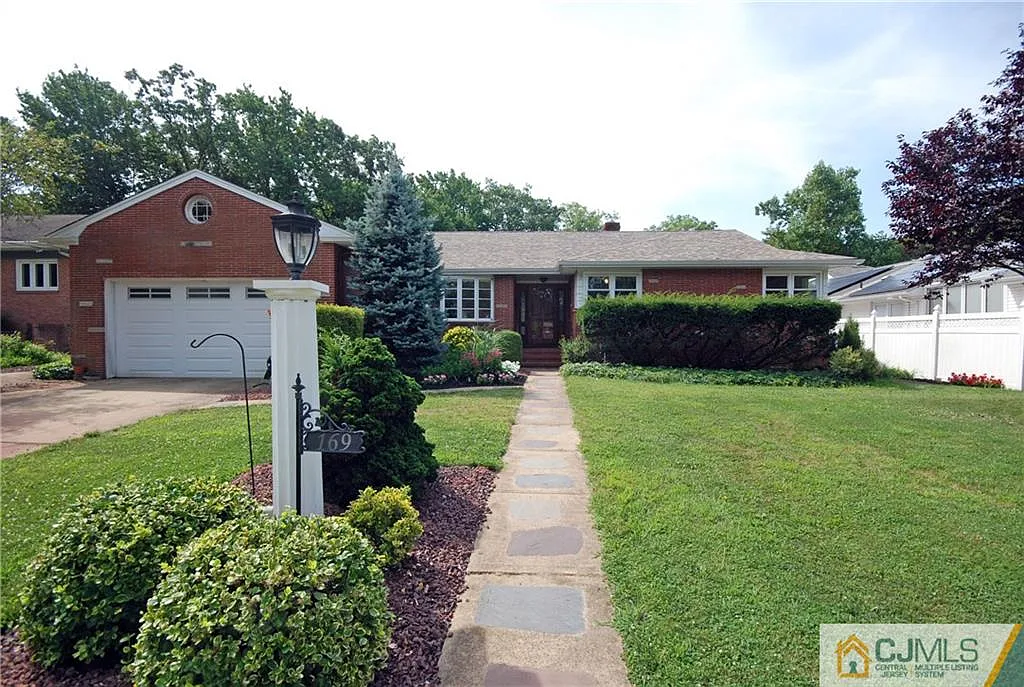 169 Christol St photo 1