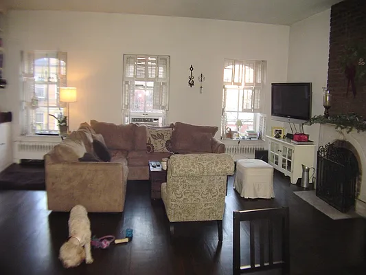 Rented by M.Woods & Associates | media 18