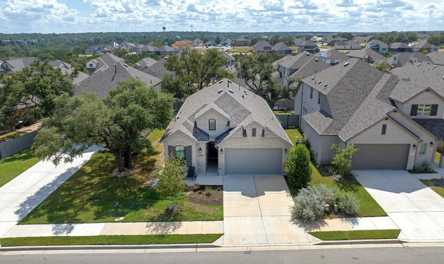 4 bed, 3.0 bath, 1928 sqft, $2,975 — Photo 1