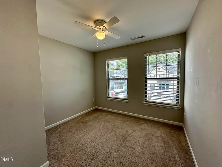 822 Richmont Grove Ln — Photo 17