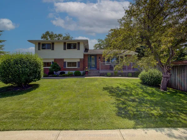 23 Inverness St S, Kincardine, ON N2Z 1J7