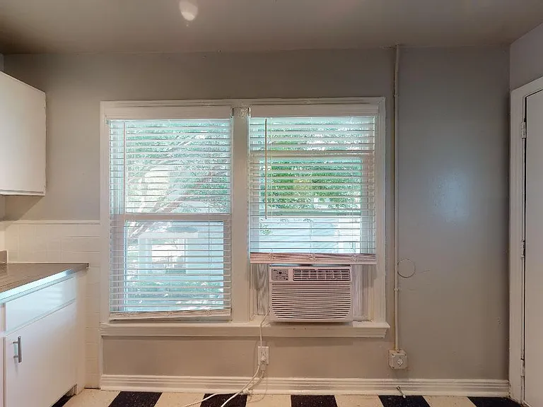 4515 Junius St — Photo 1