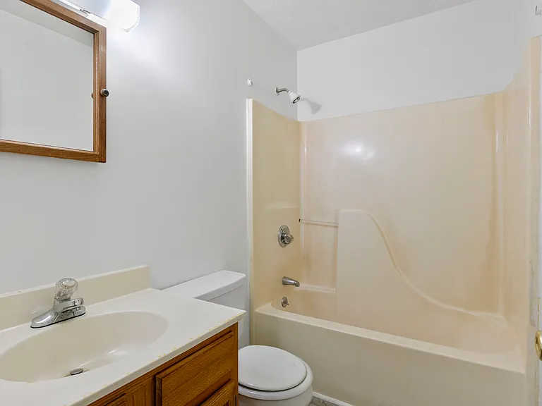 1 Rosecrest St #1D — Photo 12