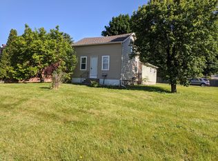 243 Dutton St, Eaton Rapids, MI 48827