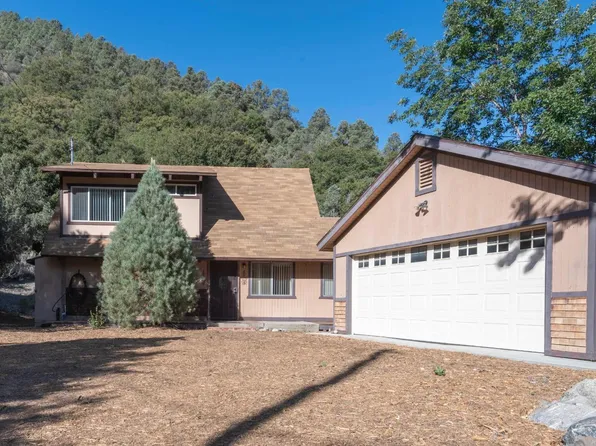 2217 Glacier Dr, Pine Mountain Club, CA 93222