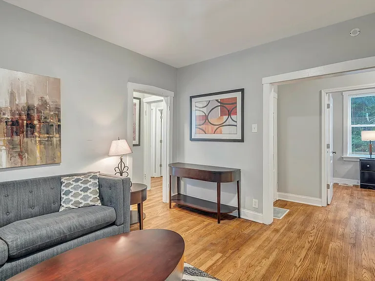 3106 Gurney Ave #1S — Photo 6