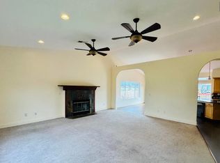16545 Wardlaw Dr, Springville, CA 93265