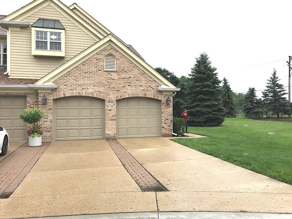1st image of 1833 W Ashbury Ct #1833