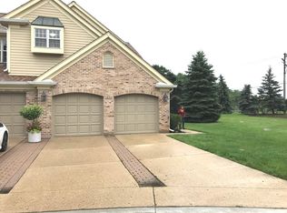 1833 W Ashbury Ct #1833, Inverness, IL 60067