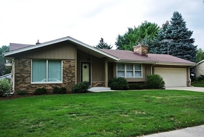 1st image of 2024 Laura Ln