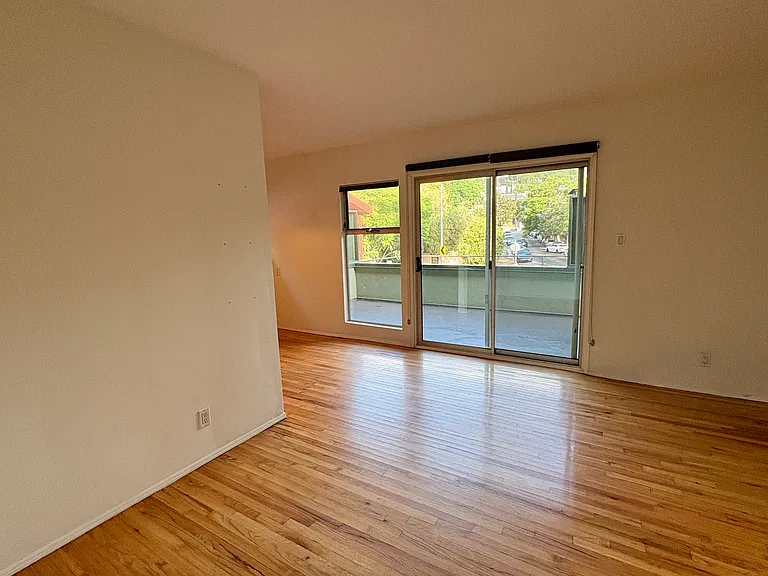 1848 Silver Lake Blvd — Photo 3