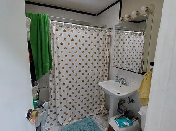 19-15 23rd Avenue image 6 of 10