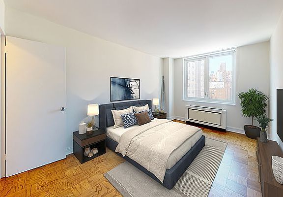 2nd image of 400 E 71st St APT 14H