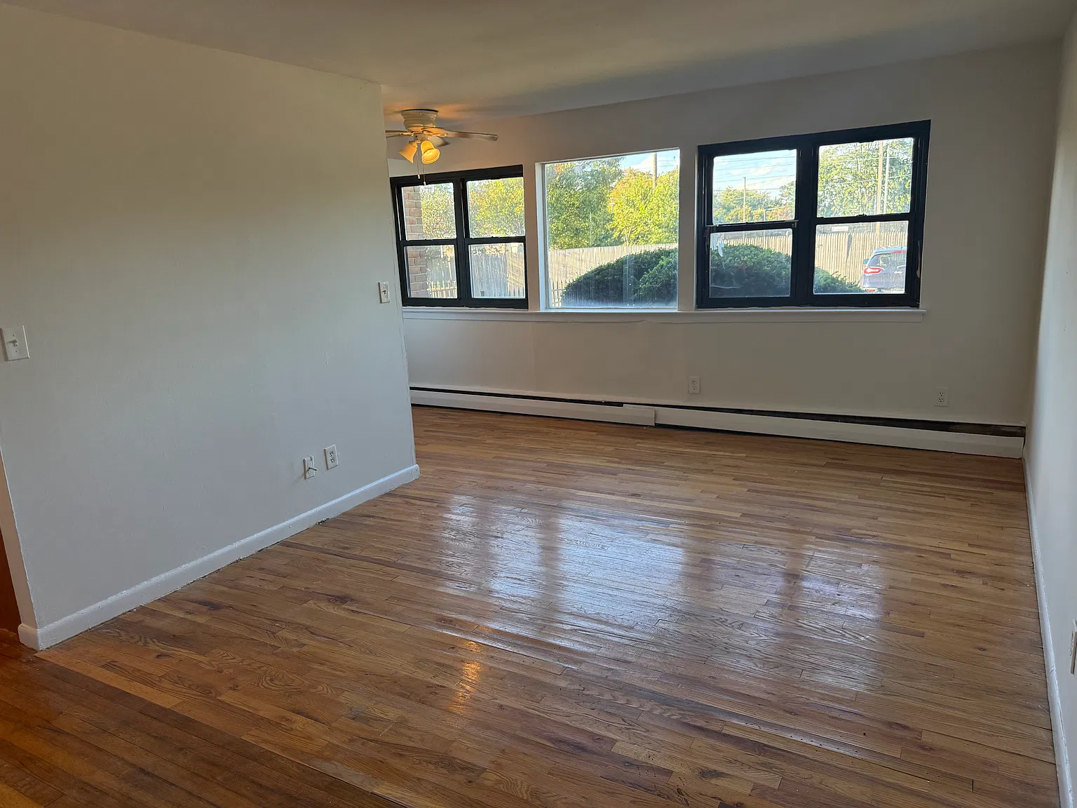 1 bed, $2,045 — Photo 4