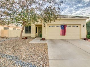 8405 N 56th Dr, Glendale, AZ 85302