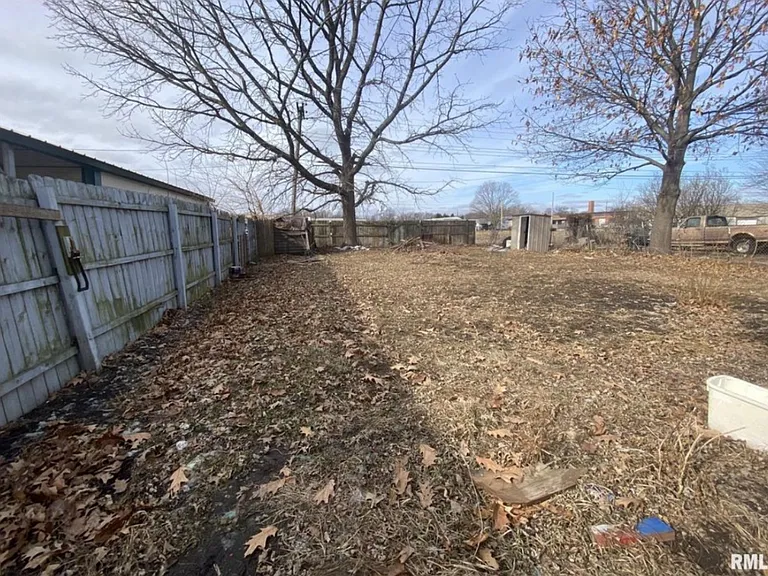 760 S 6th Ave — Photo 22
