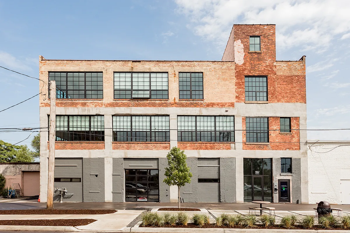 Building Photo - 2857 E Grand Blvd #32