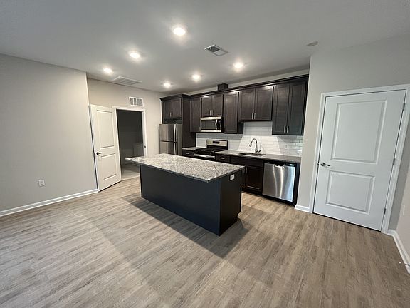 122 Tower Ridge Circle Middletown Kitchen