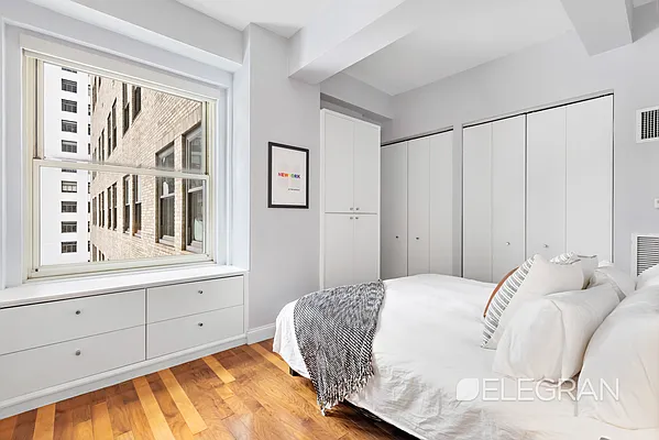 Sold by (Legacy) Elegran | media 7