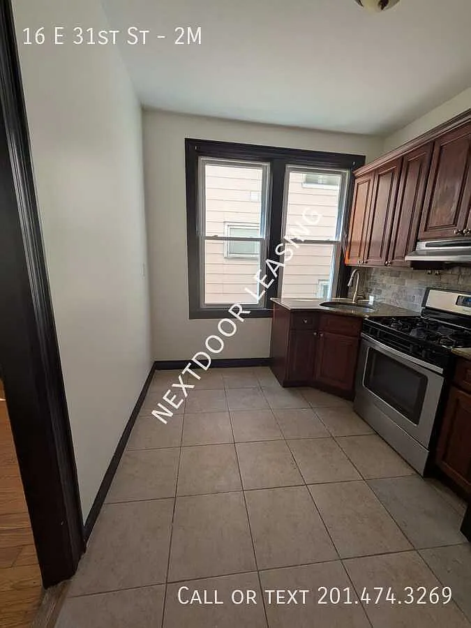 16 E 31st St — Photo 4