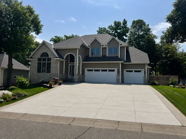 13985 42nd Ave N, Plymouth, MN 55446