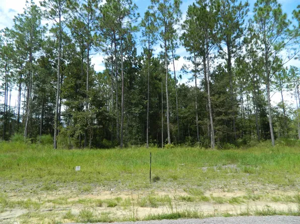 4 Foxtrap Rd, Axis, AL 36505