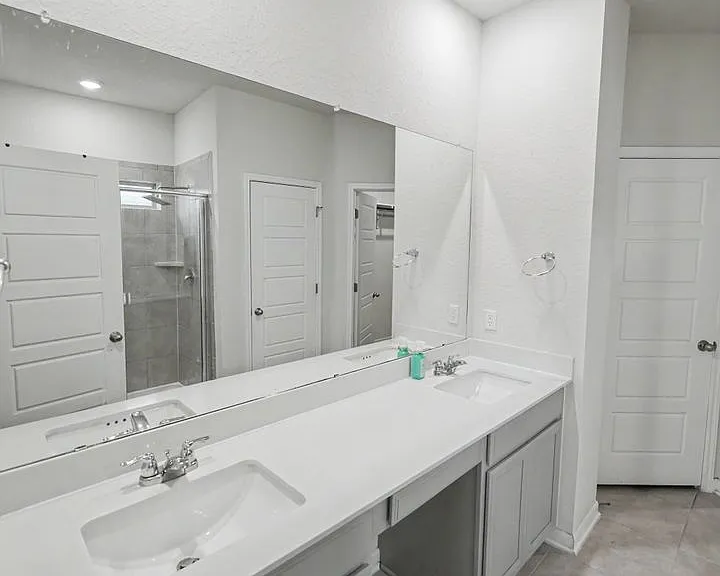 3037 Beringer Blvd — Photo 25