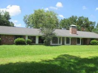 2906 McNeese Farm Rd, Lake Charles, LA 70607