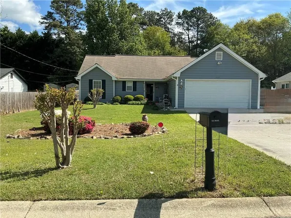 1109 Granite Ln, Loganville, GA 30052