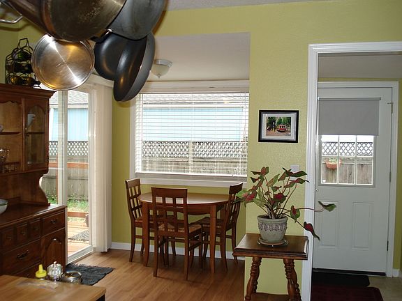 Breakfast nook