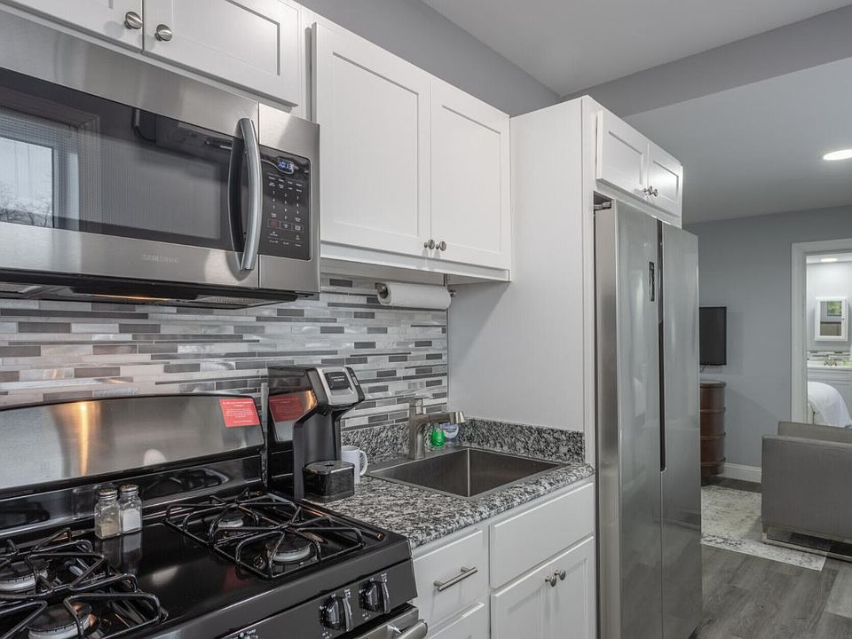 1st image of 797 E Market St #24p0e43hy