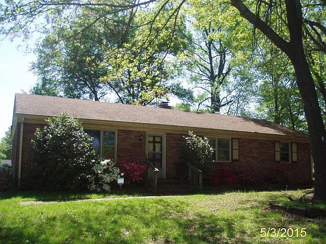 1st image of 2525 Blenheim Dr