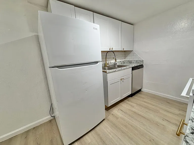 7321 Melrose Ln — Photo 38