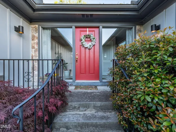 2213 Timberlake Dr, Raleigh, NC 27604