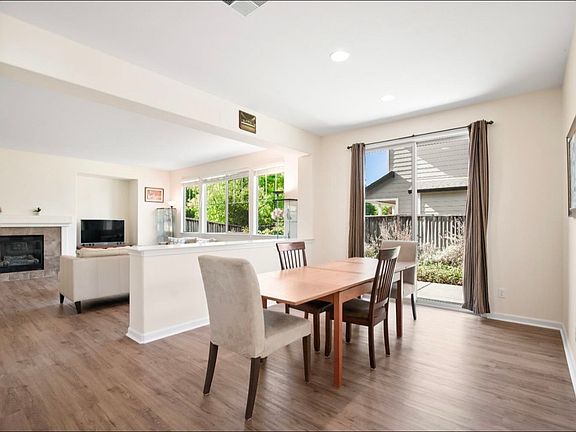 3rd image of 2355 Tedeschi Dr