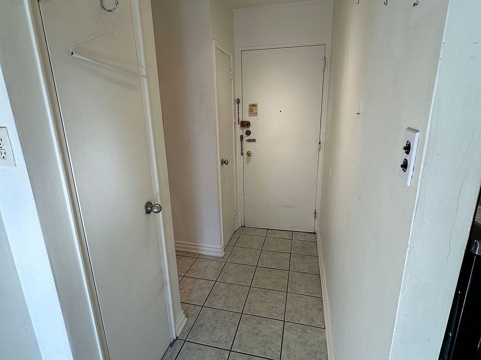 1st image of 50 Gulliver Rd #102