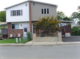 1 Lonergan Dr, Suffern, NY 10901