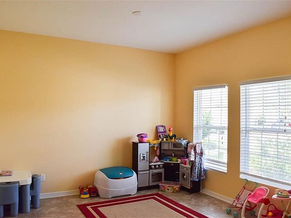 5th image of 2623 Yardley St