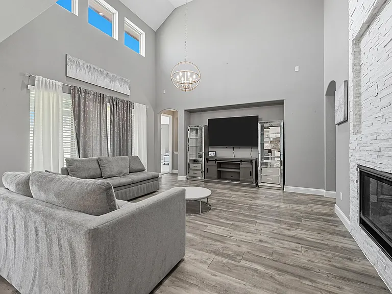 2413 Barton Creek Blvd — Photo 14
