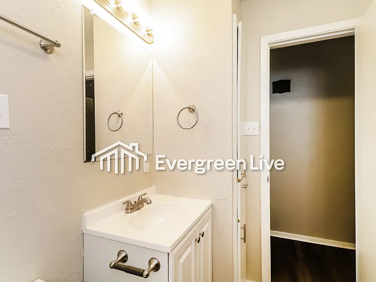 6617 Charmaine Dr — Photo 8