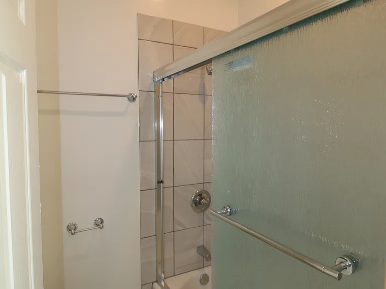 Westmoreland Apartments LLC — Photo 15