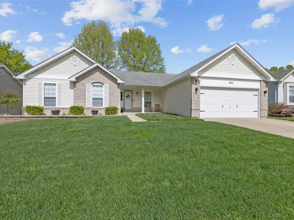 2051 Grants Valley Ln, Imperial, MO 63052