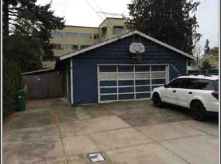 17228 NE Couch St, Portland, OR 97230