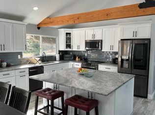 1125 Lake Ridge Dr, San Marcos, CA 92078
