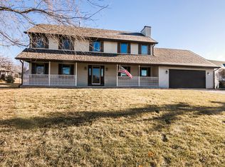7567 Bridlewood Rd, Caledonia, IL 61011
