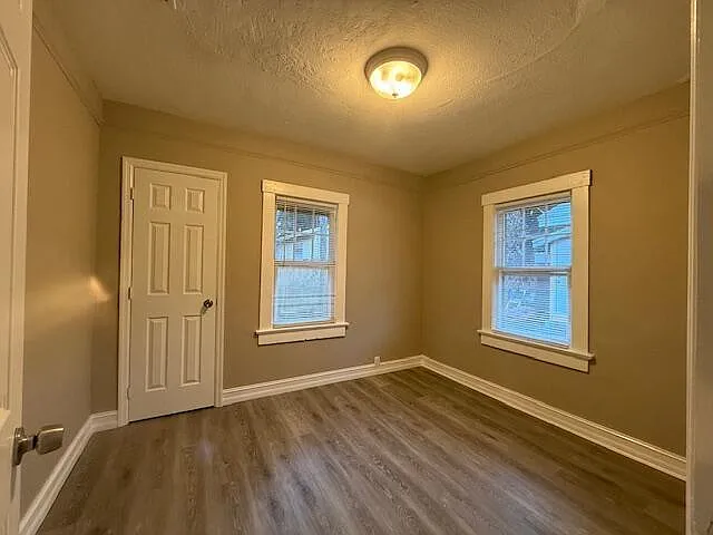 400 Metcalf Ct — Photo 13