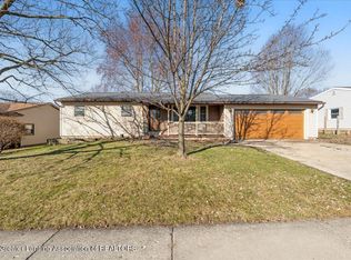 111 Bouck Ave, Grand Ledge, MI 48837
